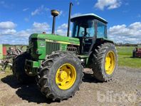 Traktor JOHN DEERE 3640 MFWD