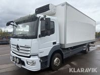 Lastbil Mercedes-Benz Atego 1524 med skåp och