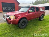 A-Traktor Nissan King cab