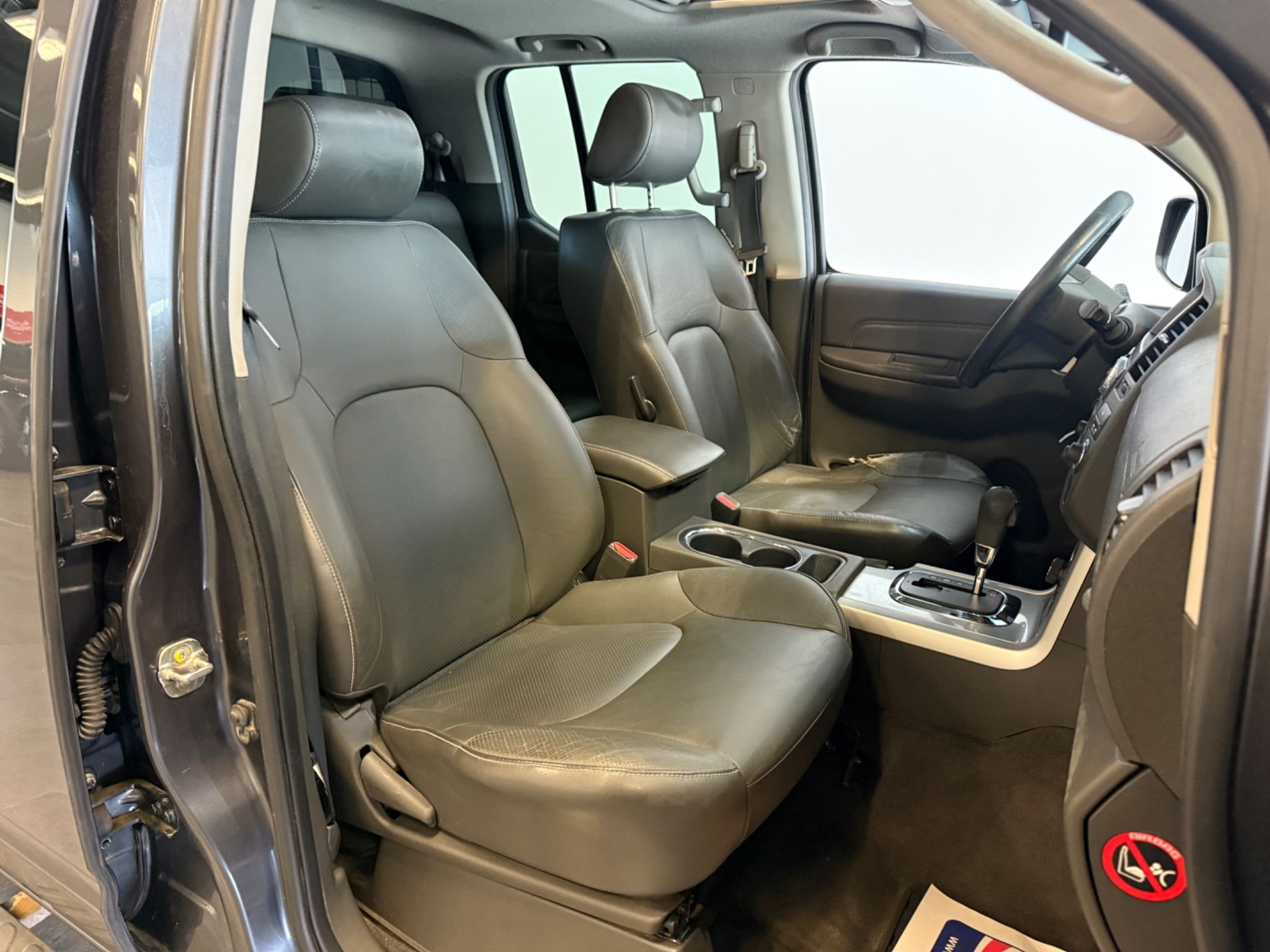 Nissan Navara Dubbelhytt 3.0 dCi V6 4x4 Automatisk, 231hk, 2014