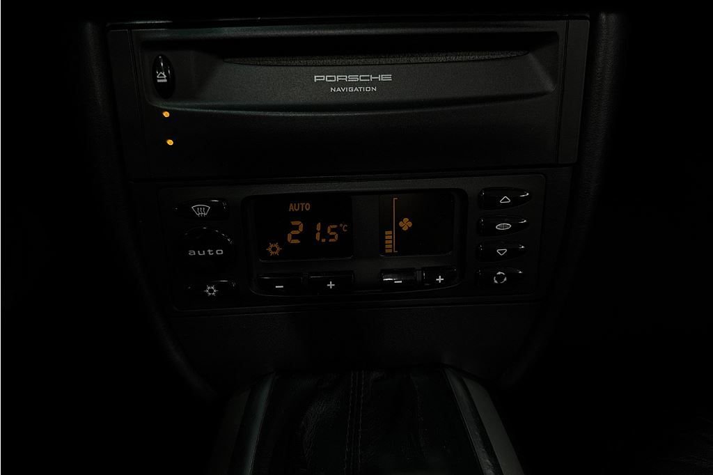 Porsche 911 Carrera Cabriolet Manuell, 300hk, 2001