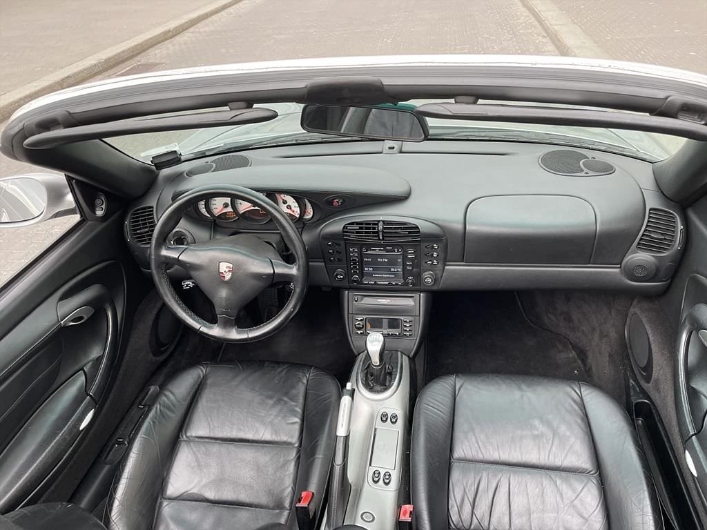 Porsche 911 Carrera Cabriolet Manuell, 300hk, 2001