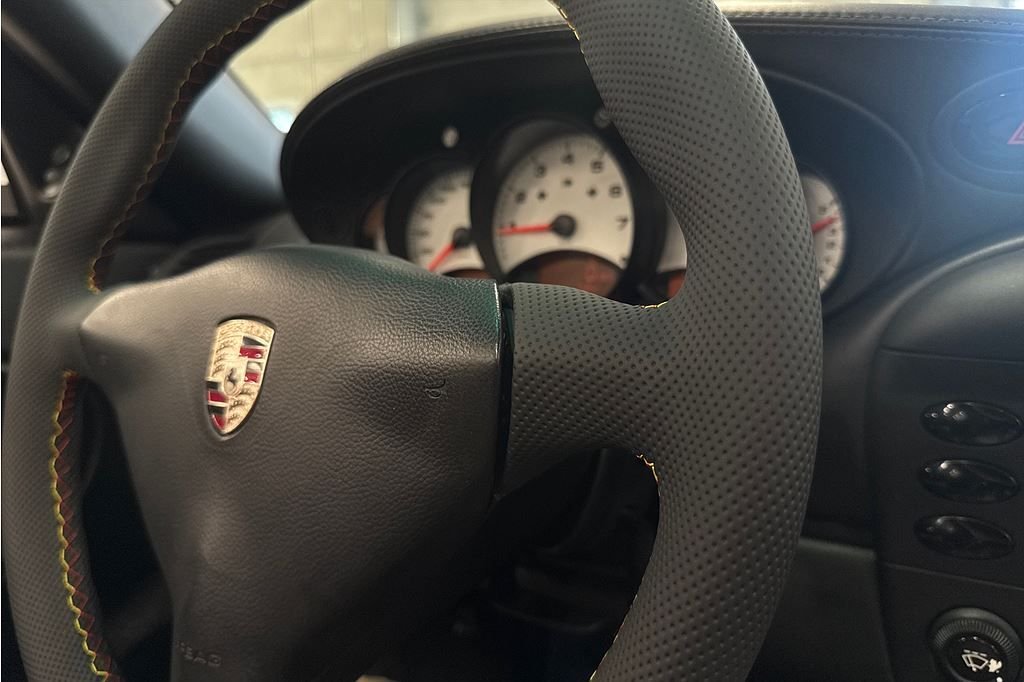 Porsche 911 Carrera Cabriolet Manuell, 300hk, 2001