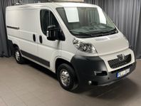 Peugeot Boxer Van 330 2.2 HDi | Nybesiktad | En ägare | Drag