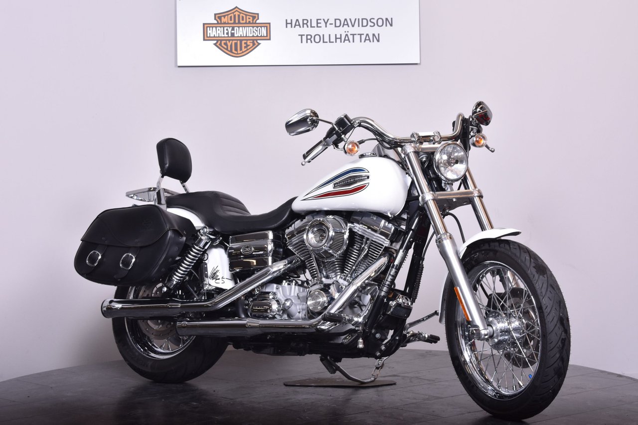 Harley-Davidson SUPER GLIDE ...