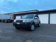 Hyundai Tucson 2.0 4WD Nybes Nyserv Drag P-Kamera 141hk