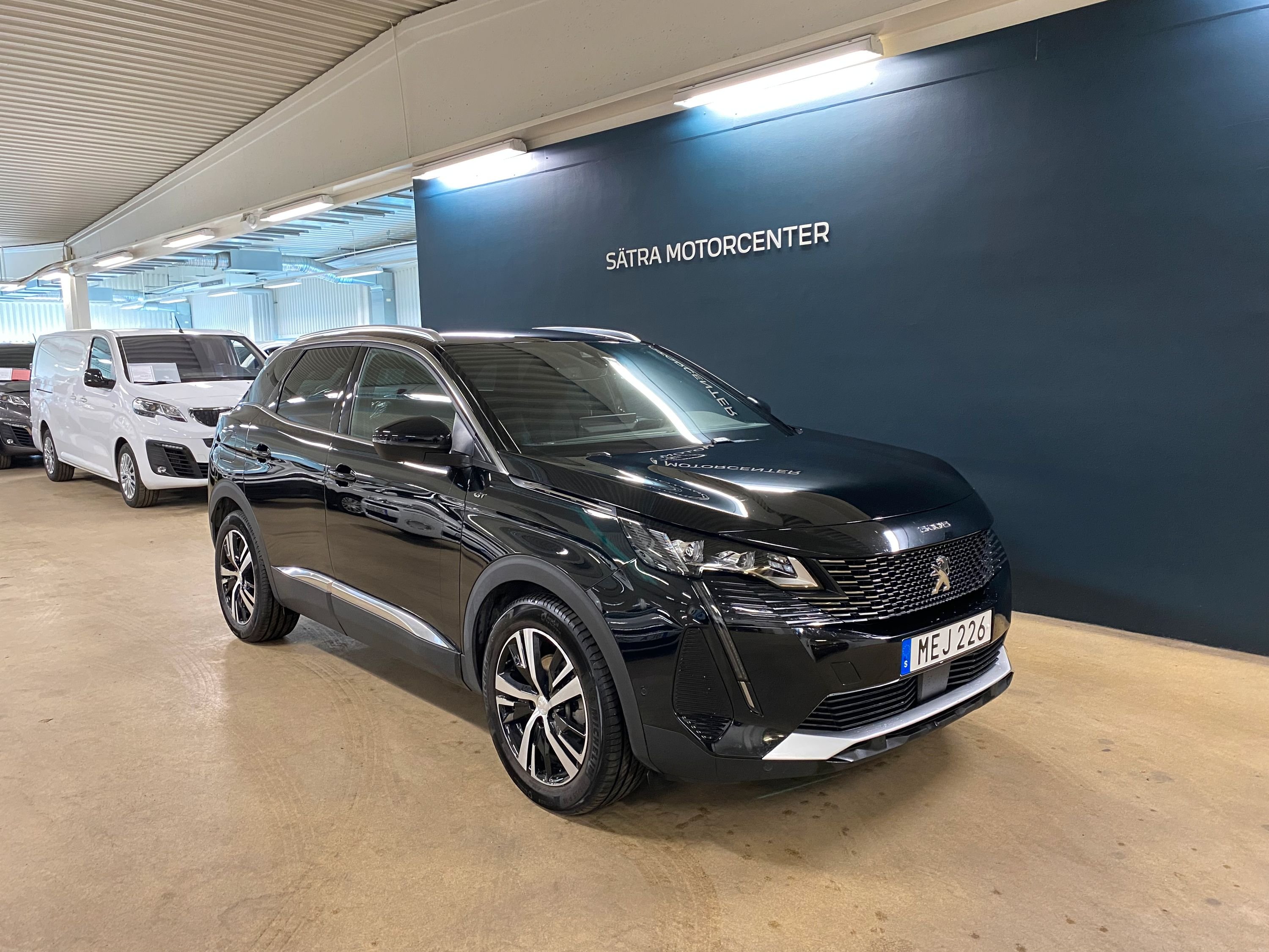 Peugeot 3008 1.2 PureTech 130 EAT, 131hk, 2023