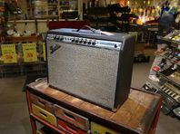 Begagnad Fender Vibrolux Silverface från 1973