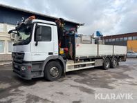 Kranbil Mercedes-Benz Actros 2532 6x2 med bak