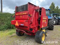 Balpress New Holland 648 & Gödselspridare LMR PTU-12