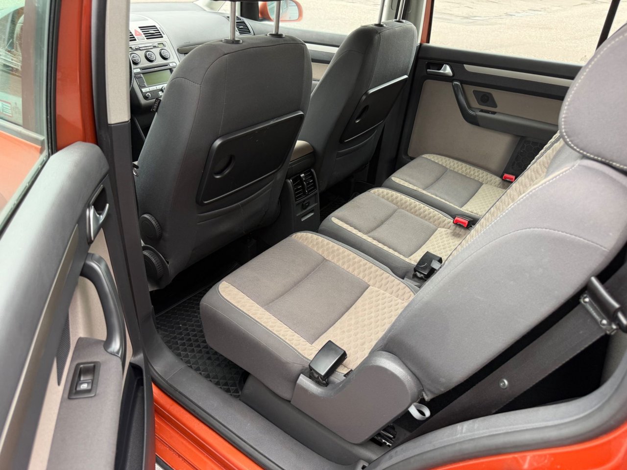 Volkswagen CrossTouran 7-seater 1.4 TSI Manual, 140hp, 2008