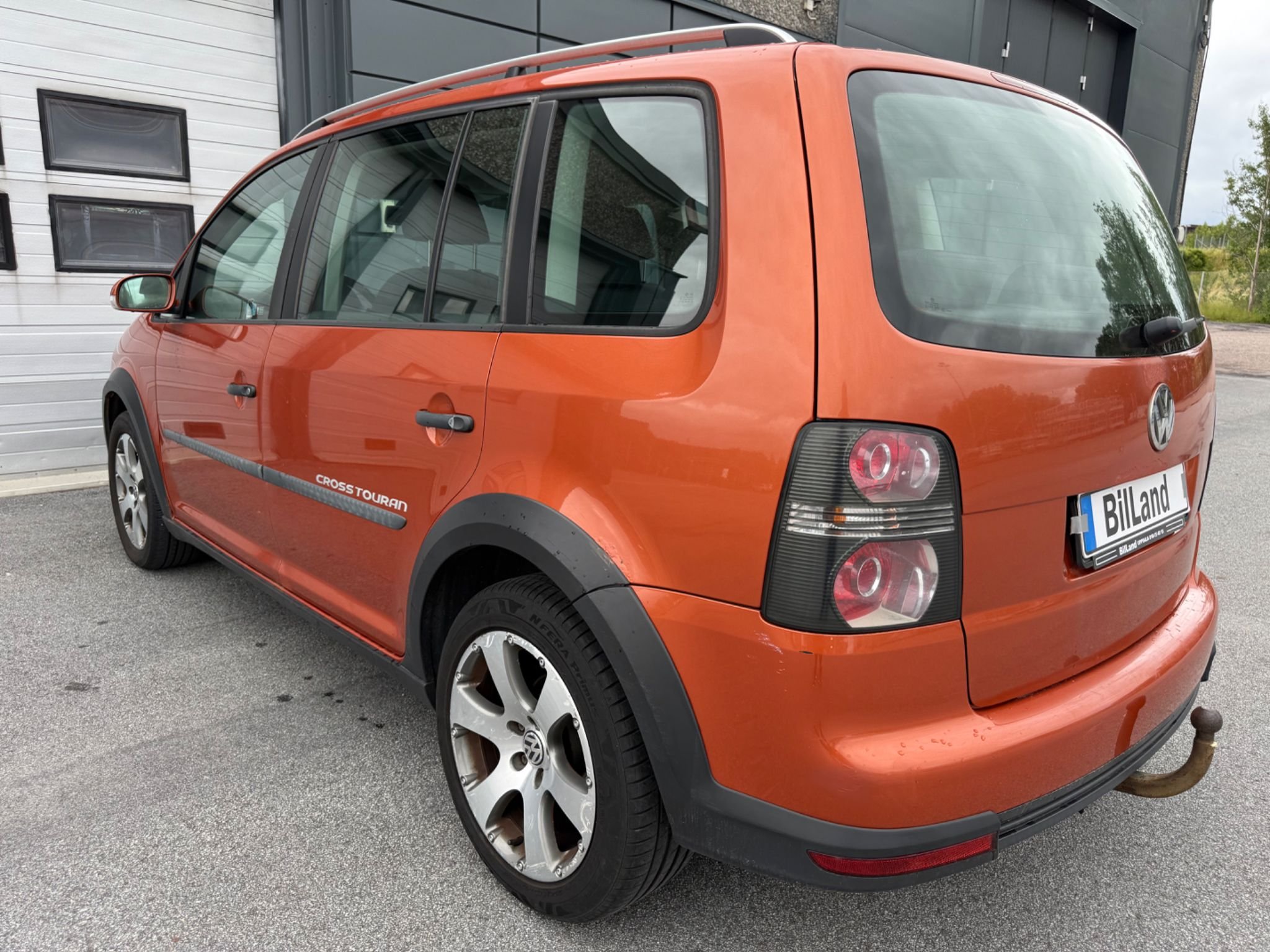 Volkswagen CrossTouran 7-seater 1.4 TSI Manual, 140hp, 2008