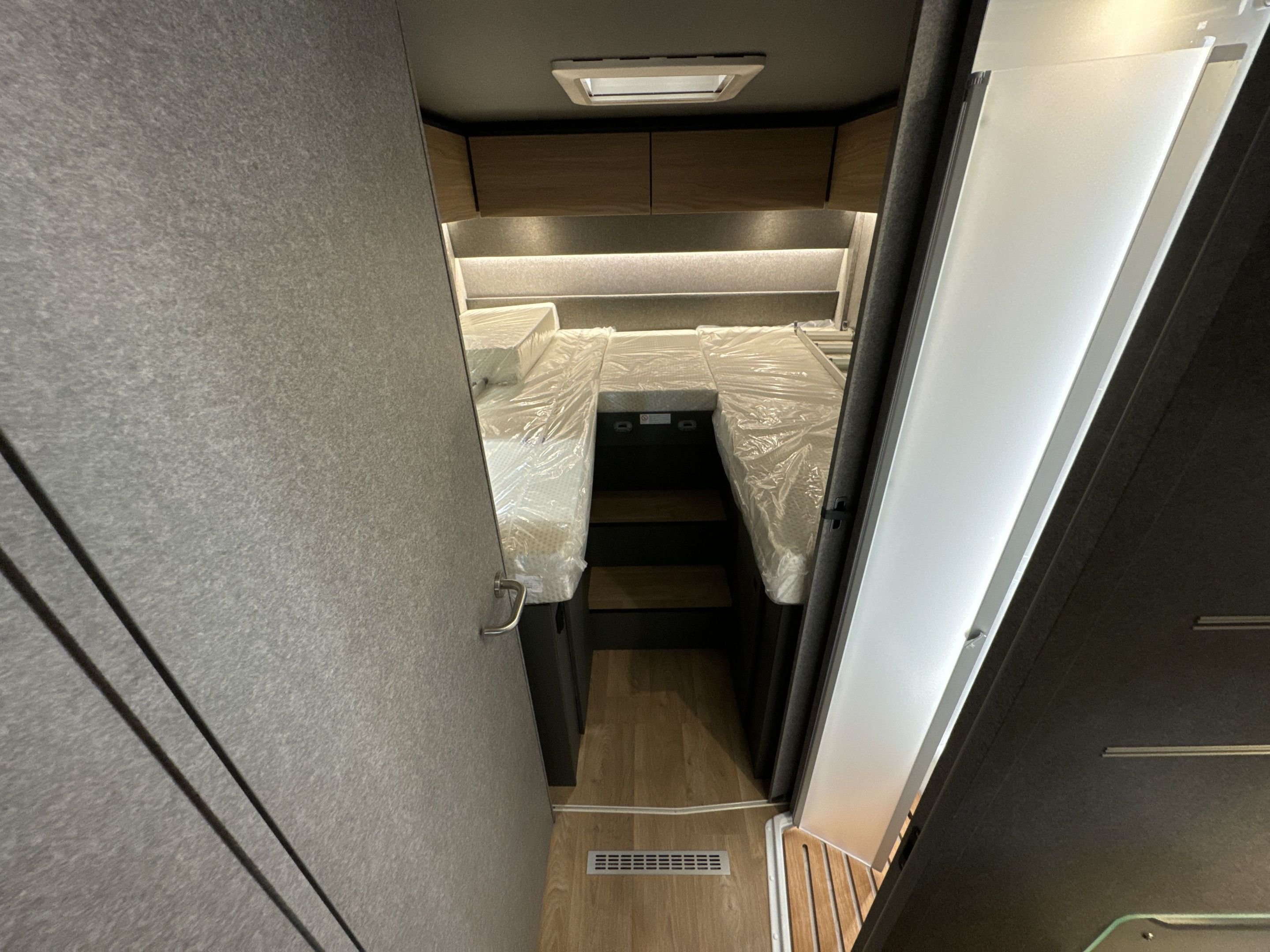 Fiat Ducato Conversion Karosseri Platform 2.2 Multijet 140 Automatisk, 8-trinn, 140hk, 2025