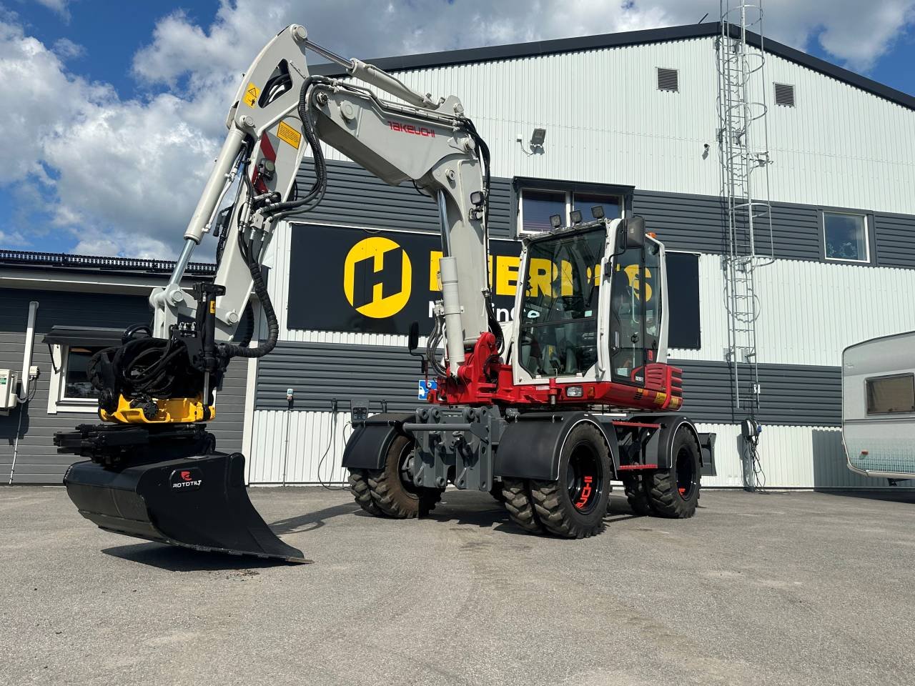 Takeuchi TB295W