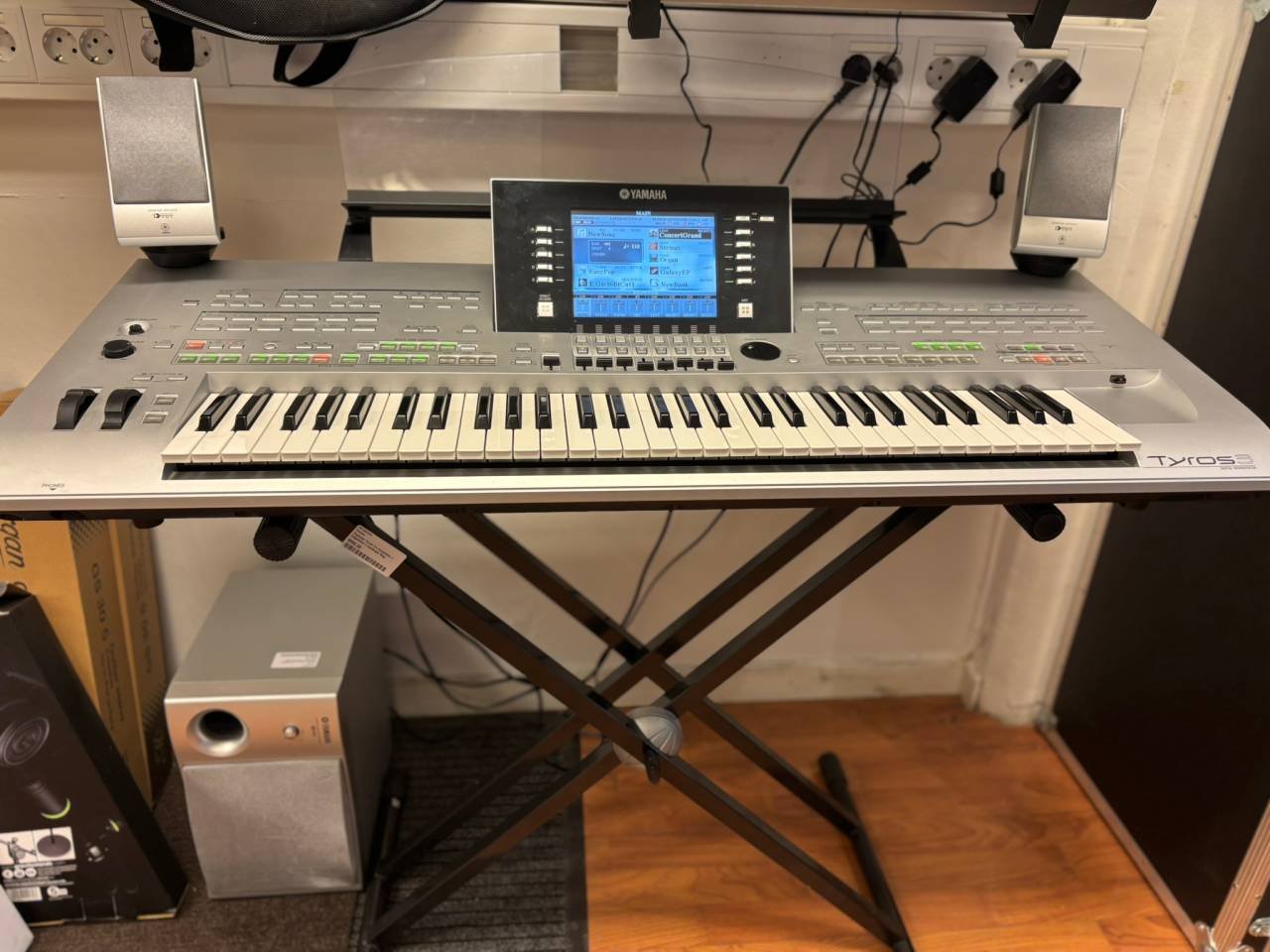 Yamaha tyros 3 Inkl Högtalare...