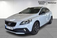 Volvo V40 Cross Country Drag / Panorama / Momentum