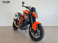KTM 1290 Super Duke R Akrapovic Helsystem