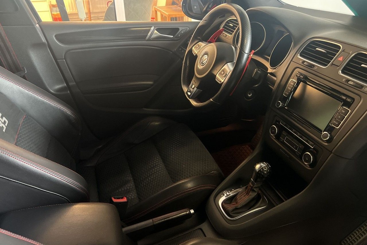 Volkswagen Golf 5-door GTI Edition 35 2.0 TSI DSG sekvensiell, 6-trinn, 235ps, 2012