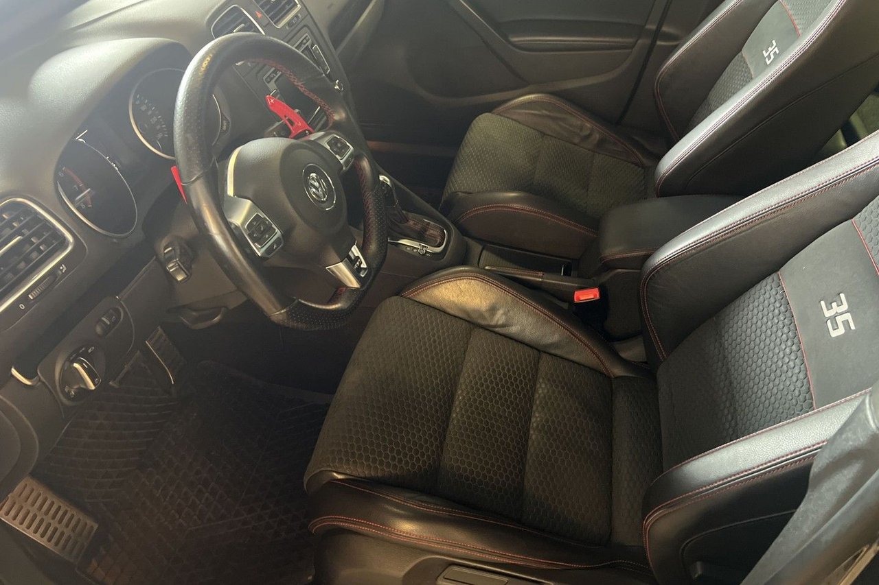 Volkswagen Golf 5-door GTI Edition 35 2.0 TSI DSG sekvensiell, 6-trinn, 235ps, 2012