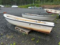 Uttern 4050 Roddbåt inkl åror