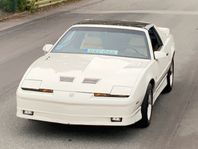Pontiac Firebird Trans Am 5.7 GTA Performance Package WS6