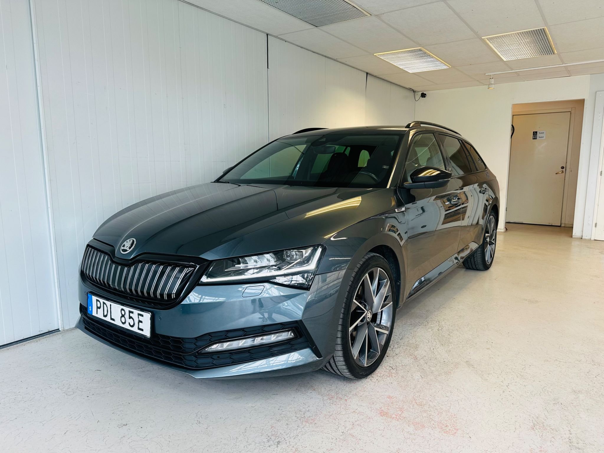 Škoda Superb iV Stasjonsvogn 1.4 Plug-in Hybrid DSG sekvensiell, 6-trinn, 218hk, 2021