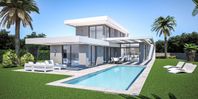 Nyproducerad villa med modern design i Javea