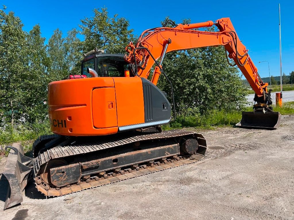 Hitachi ZX 135 US