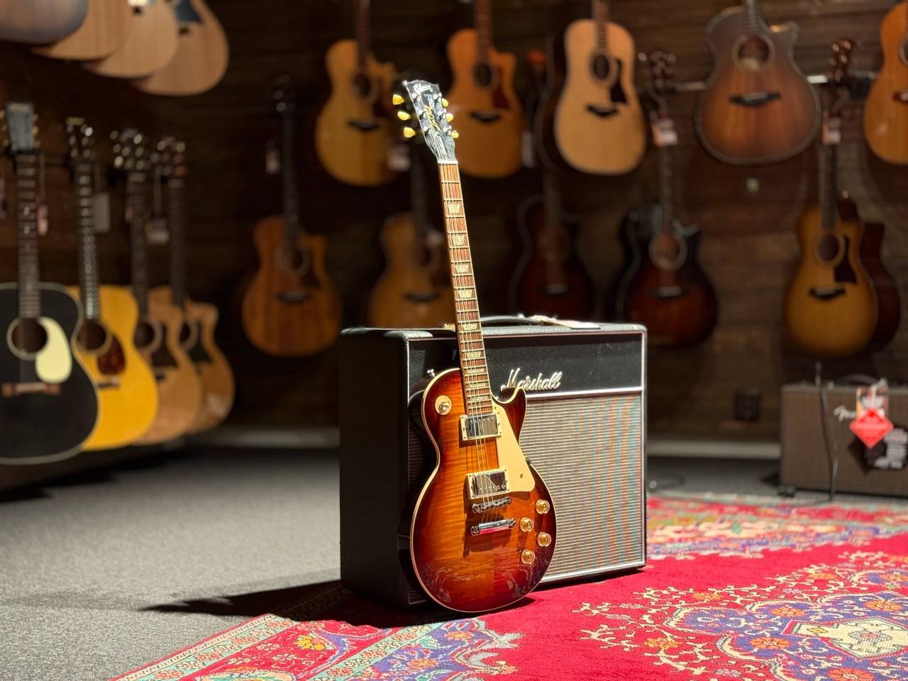 Gibson Les Paul Traditional 2...