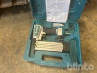 Dykertpistol Hitachi AF506& Skruvautomat Gips WF 18DSL