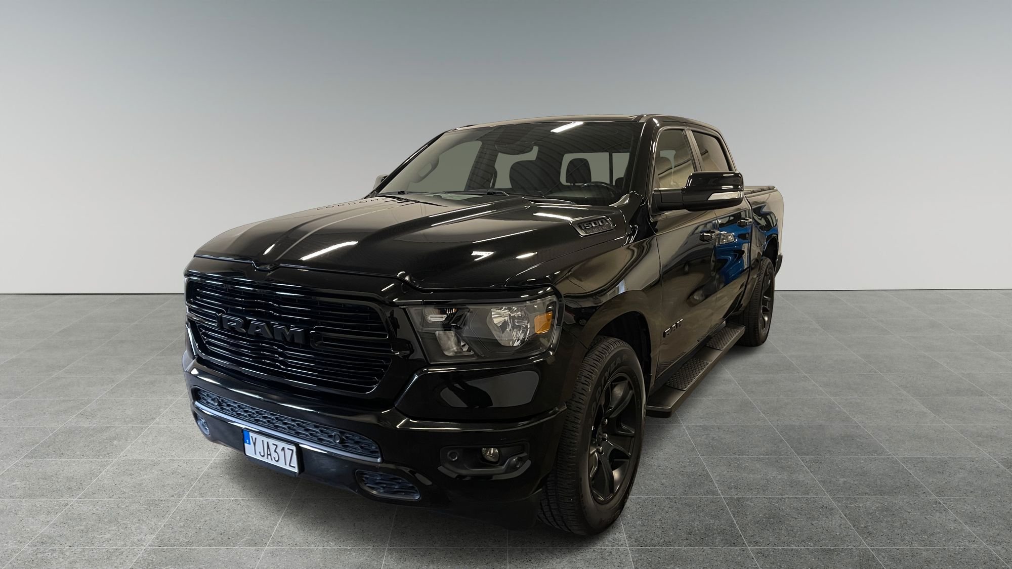 RAM 1500 Crew Cab 5.7 V8 HEMI 4x4 TorqueFlite, 401hp, 2020
