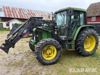 Traktor John Deere 6100 med lastare