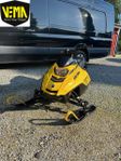 Ski-Doo MXZ 200