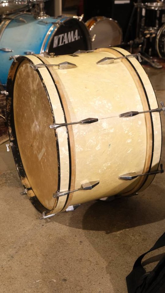 Levin Bastrumma  24x13-14" Un...