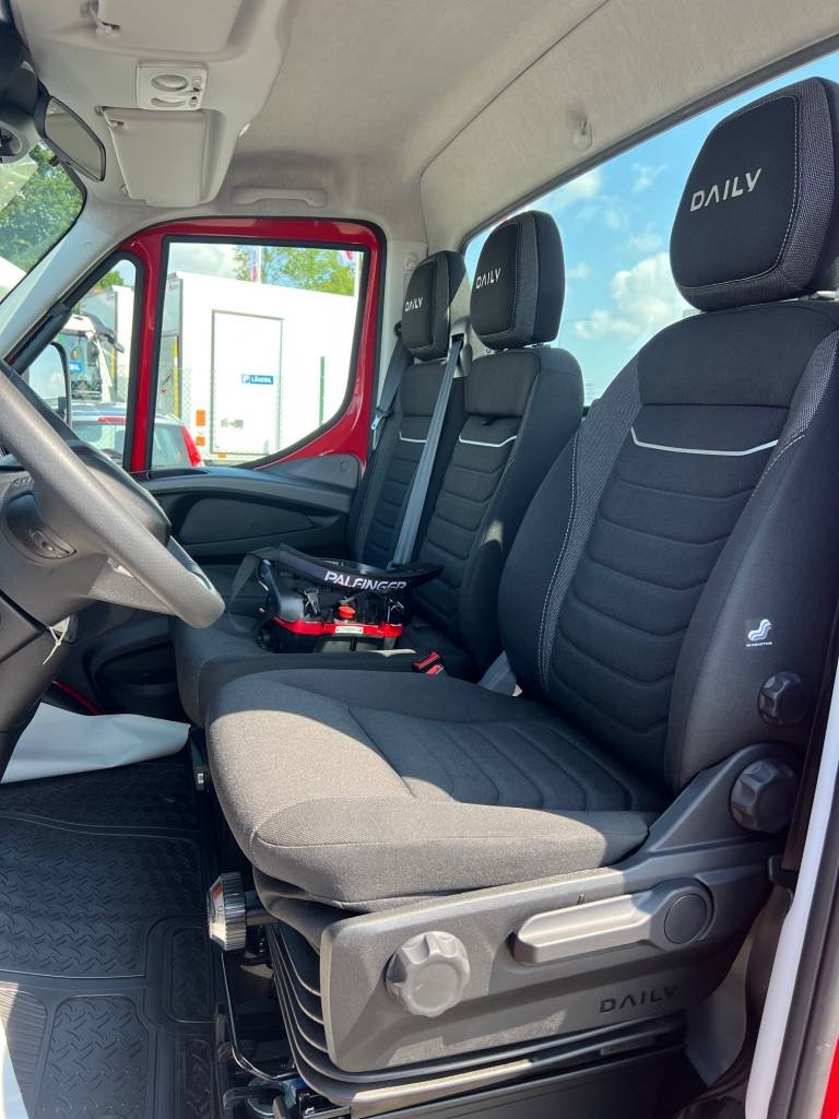 Iveco Daily 72-180 Chassis Cab 3.0 JTD Hi-Matic, 8-trinn, 176hk, 2024