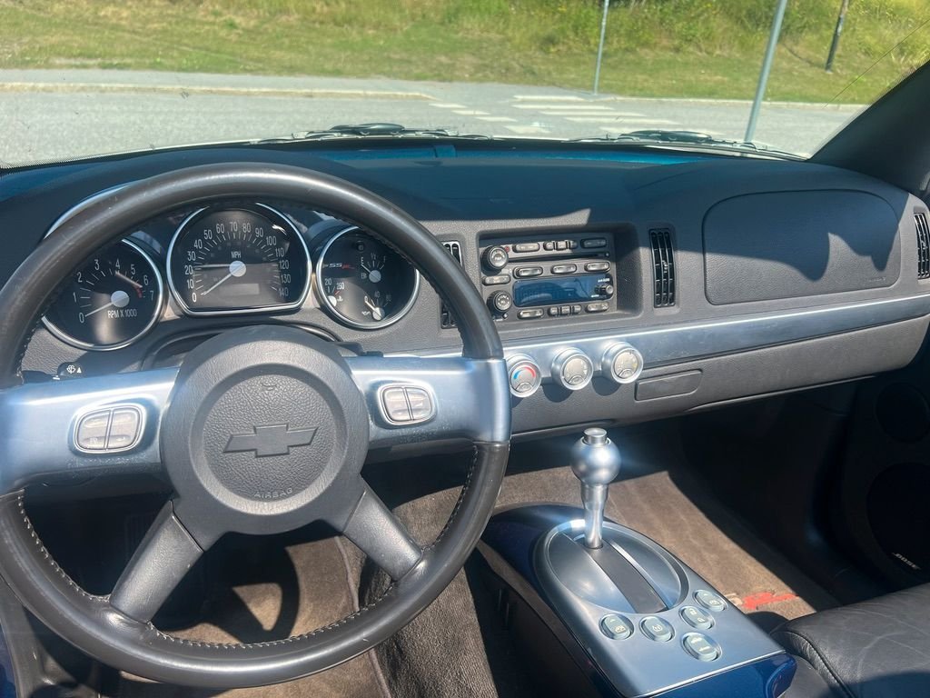 Chevrolet SSR 5.3 V8 Hydra-Matic, 305hp, 2004