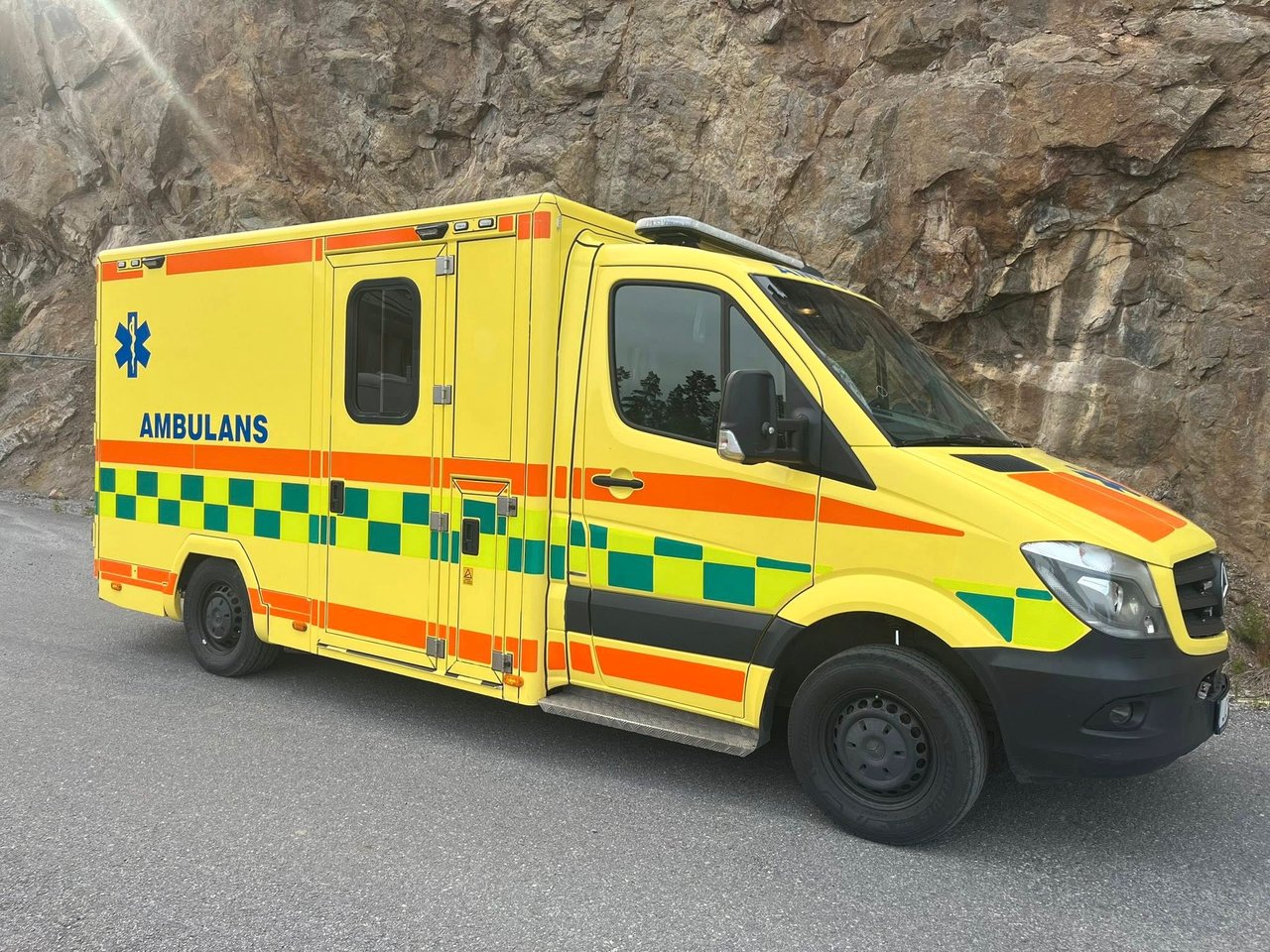 Mercedes-Benz Sprinter 319 Bl...