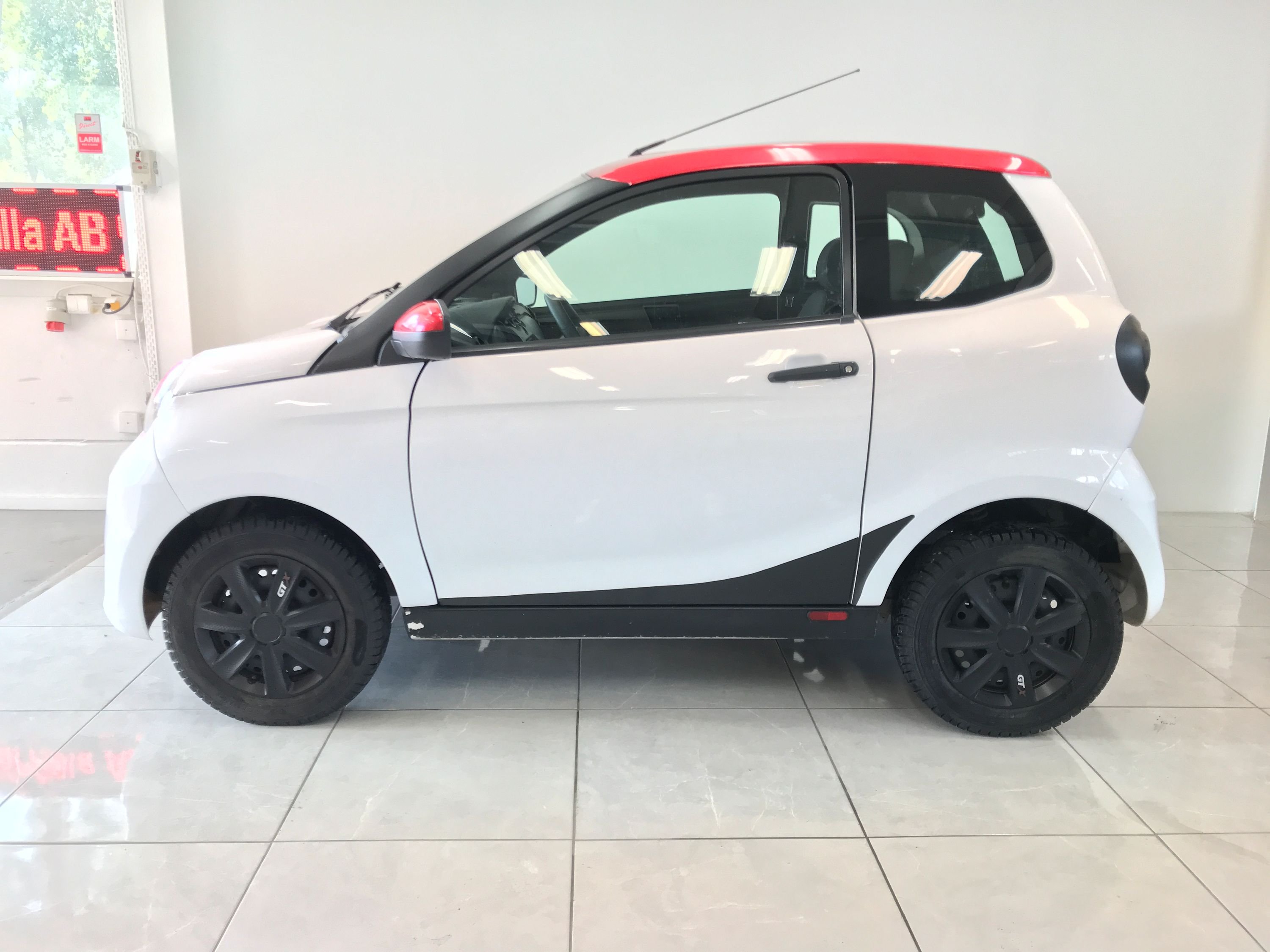 Aixam Minauto 0.5 CVT, 8hk, 2023