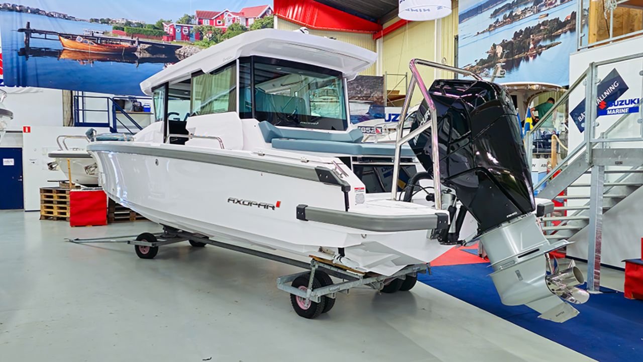 Axopar 29 Cross cabin - Mercu...