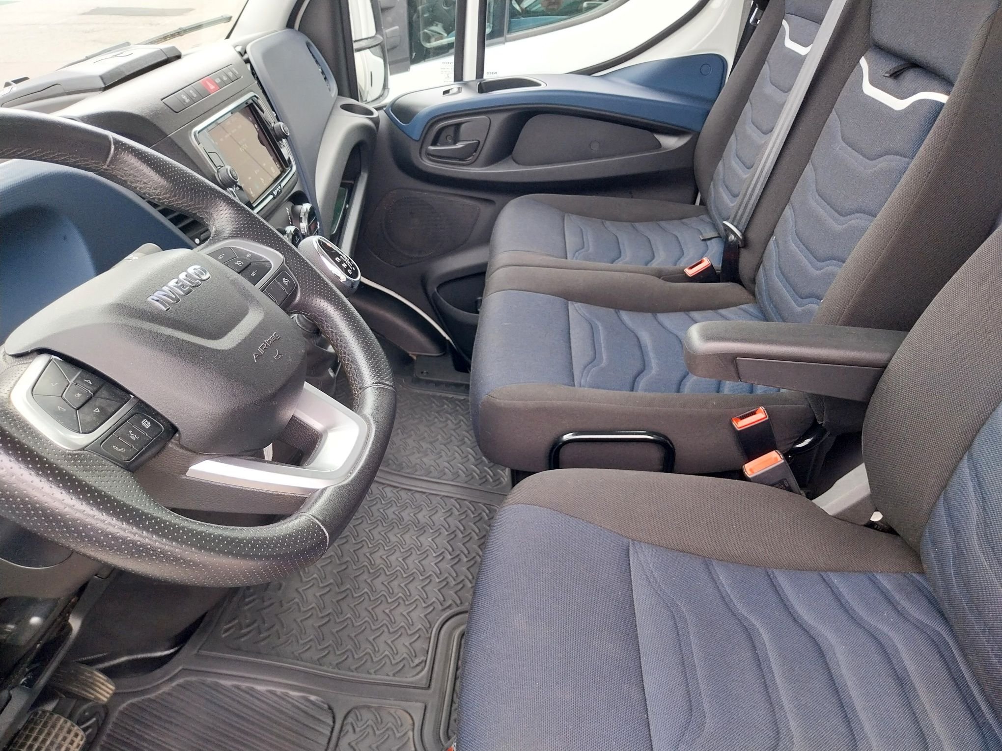 Iveco Daily 35-160 Chassis Cab 2.3 JTD Hi-Matic, 156hp, 2022