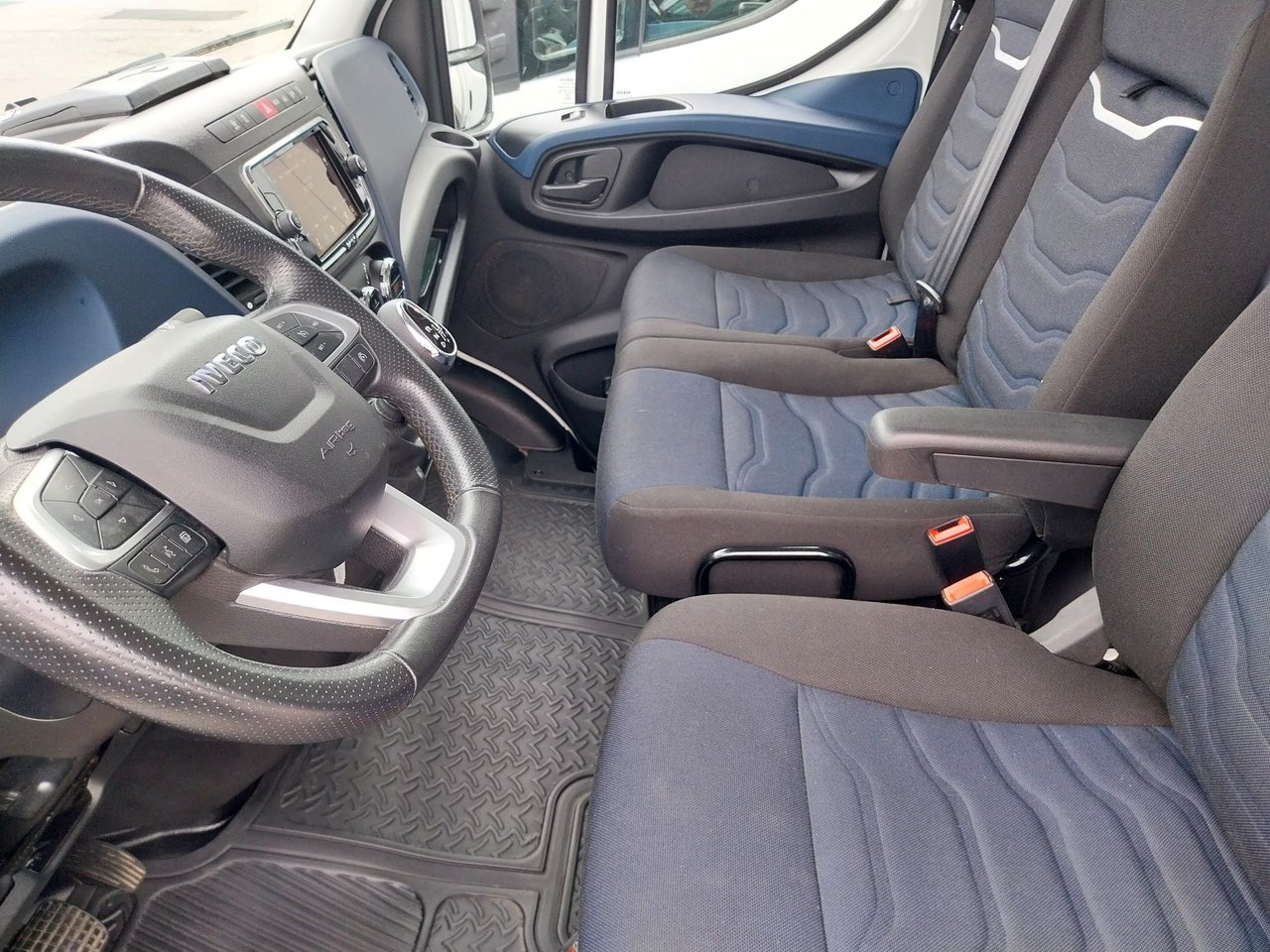 Iveco Daily 35-160 Chassis Cab 2.3 JTD Hi-Matic, 156hp, 2022