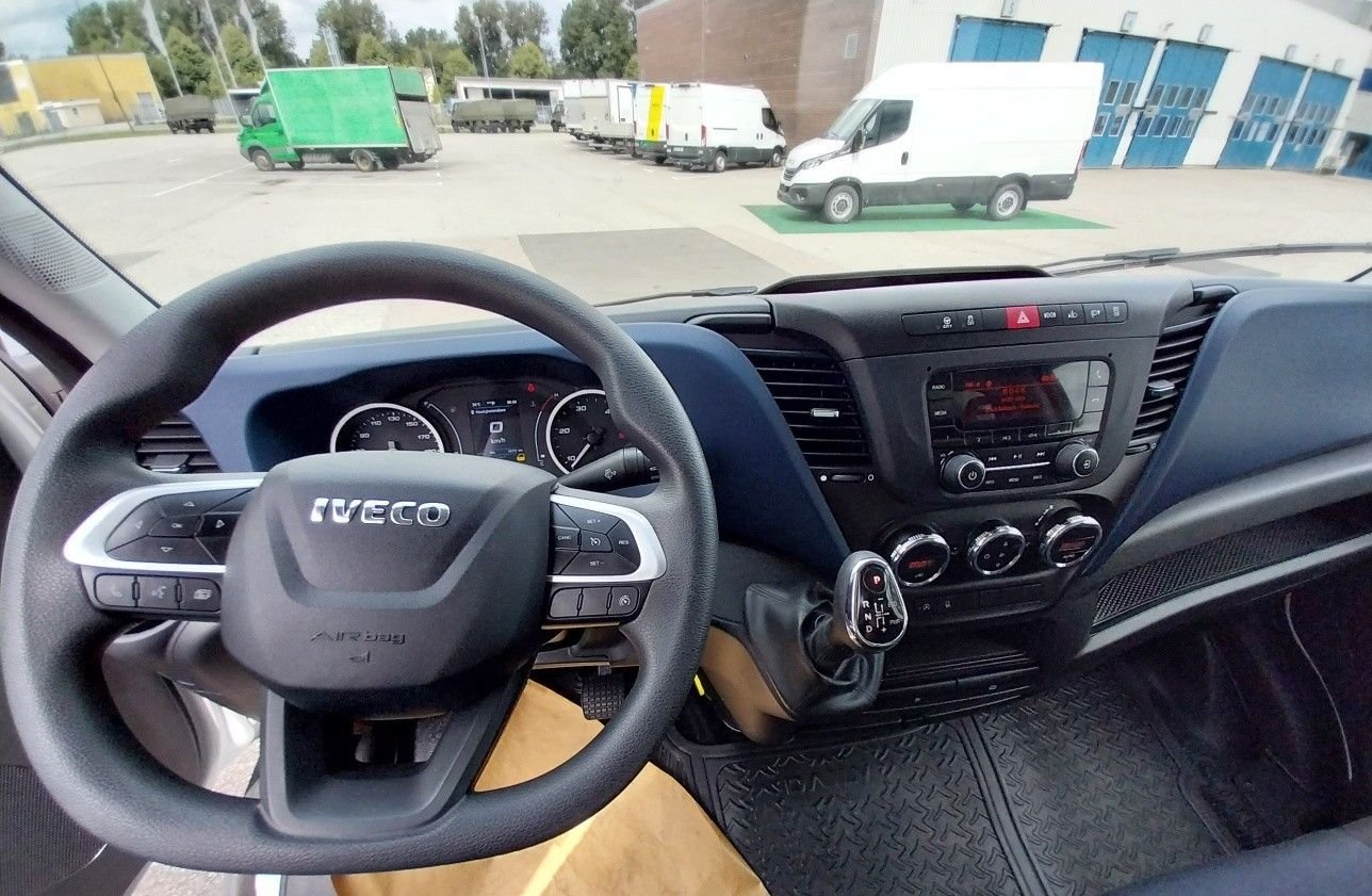 Iveco Daily 35-160 Chassis Cab 2.3 JTD Hi-Matic, 156hp, 2022