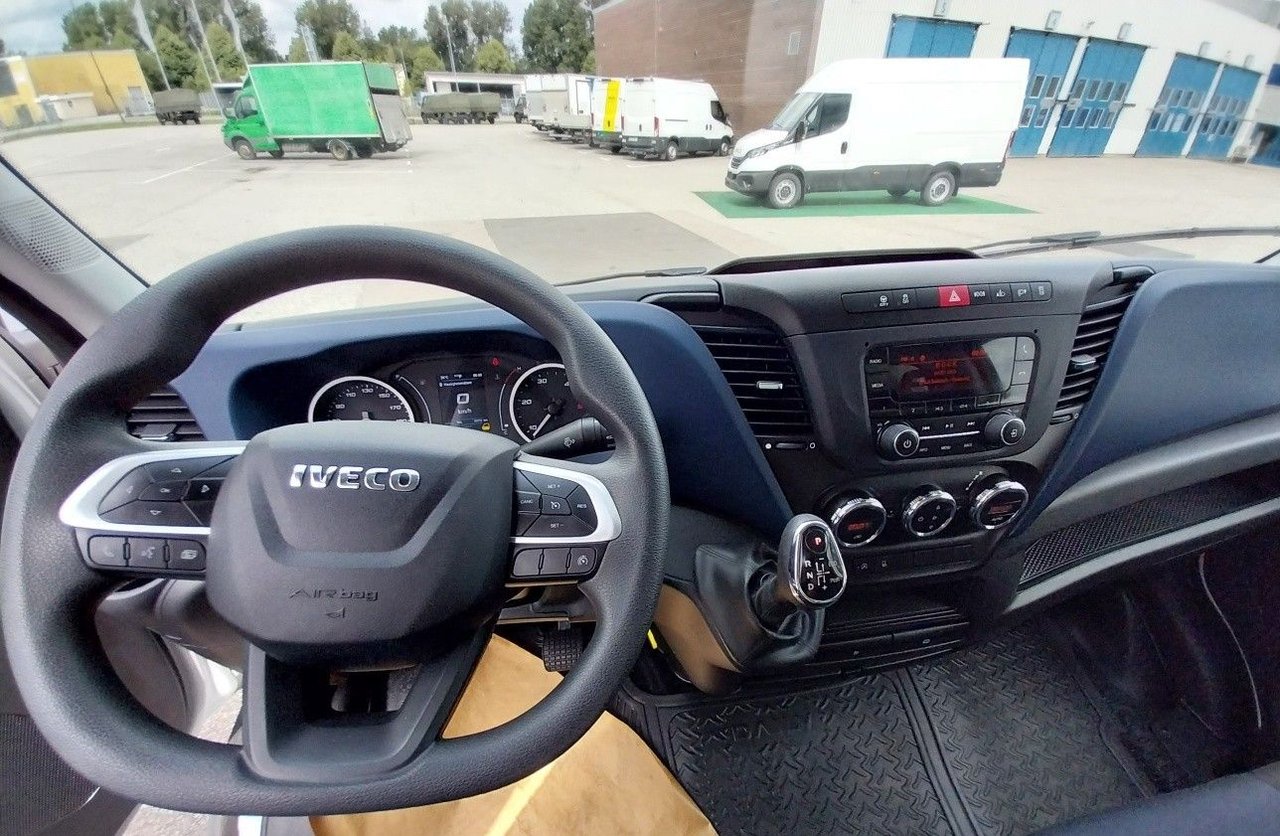 Iveco Daily 35-160 Chassis Cab 2.3 JTD Hi-Matic, 156hp, 2022