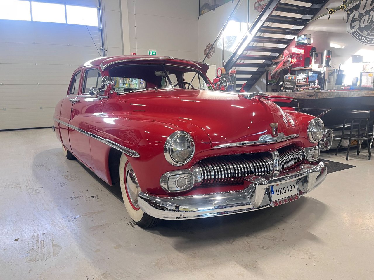 Mercury Eight Sport Sedan V8 ...