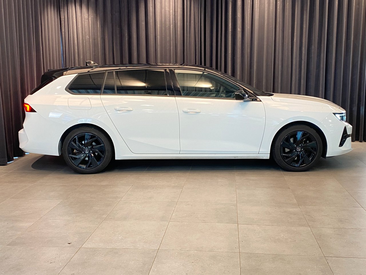 Opel Astra Sports Tourer 1.2 Turbo 130 Automatic, 130hp, 2024