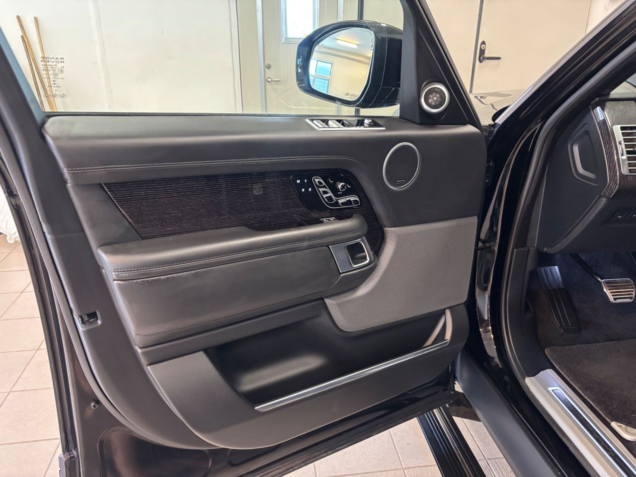 Land Rover Range Rover P525 5.0 V8 AWD Automatic, 525hp, 2019