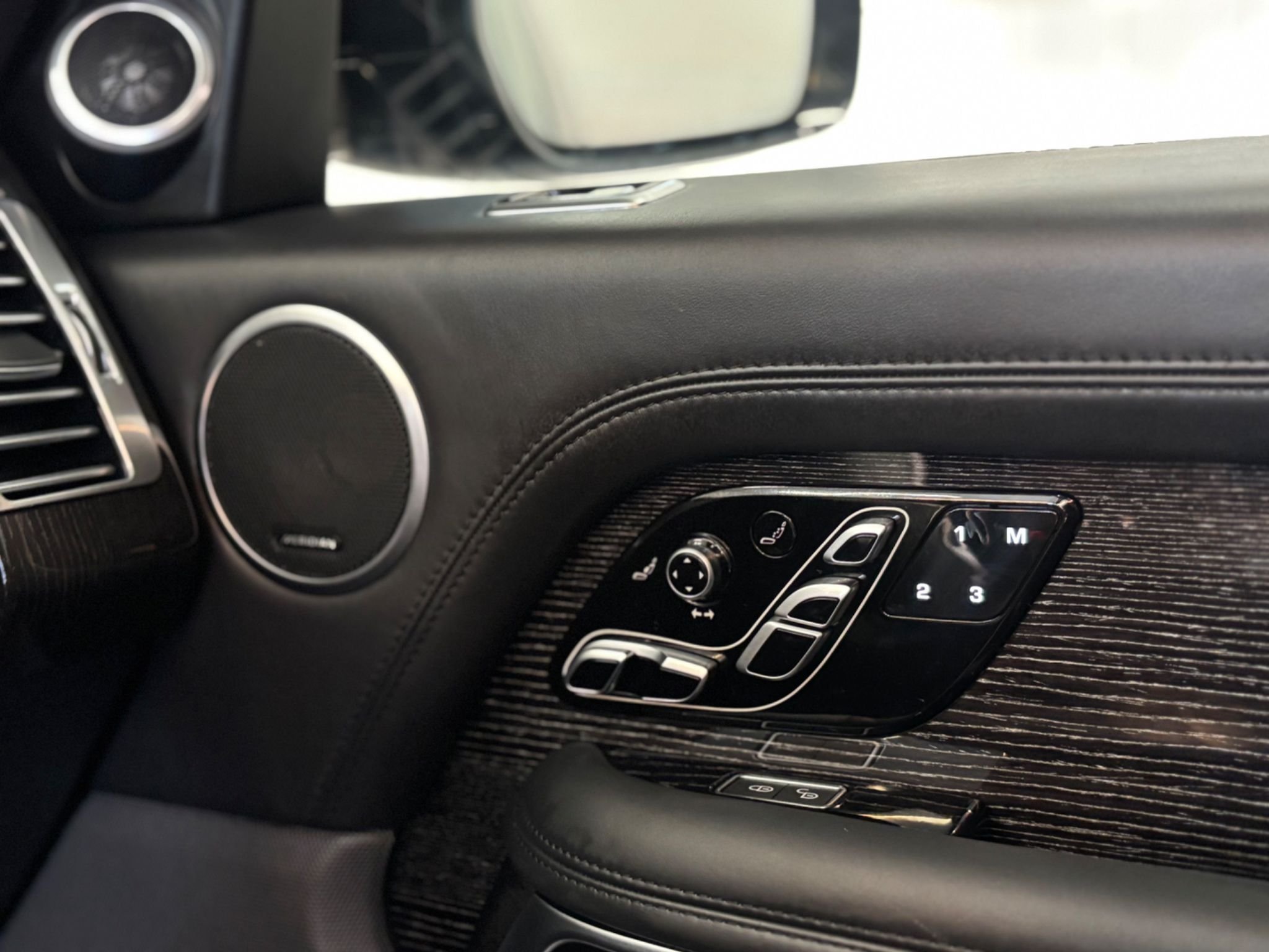 Land Rover Range Rover P525 5.0 V8 AWD Automatic, 525hp, 2019