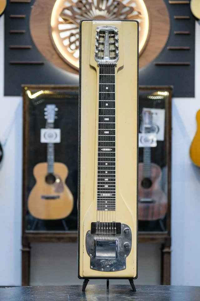 1950s Fender Pedal Steel 400 ...
