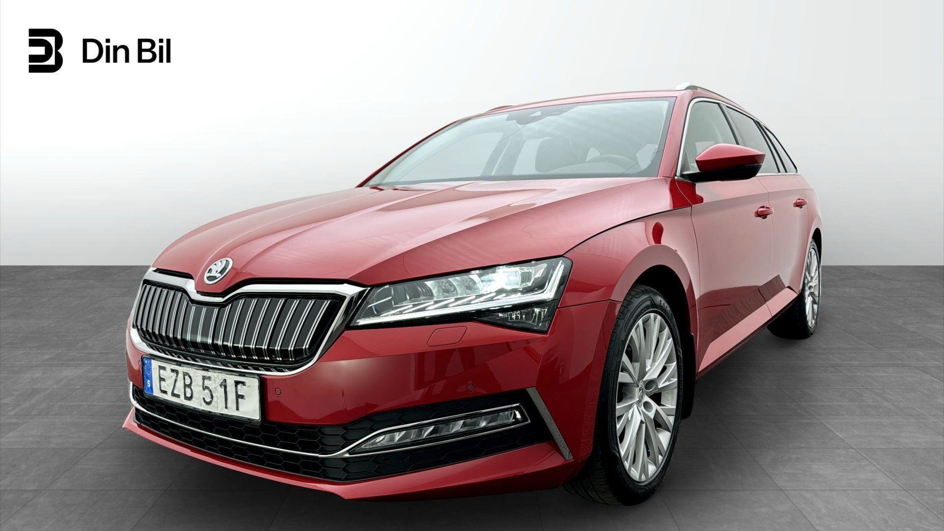 Škoda Superb iV Combi 1.4 TSI iV DSG Sekventiell, 218hk, 2023