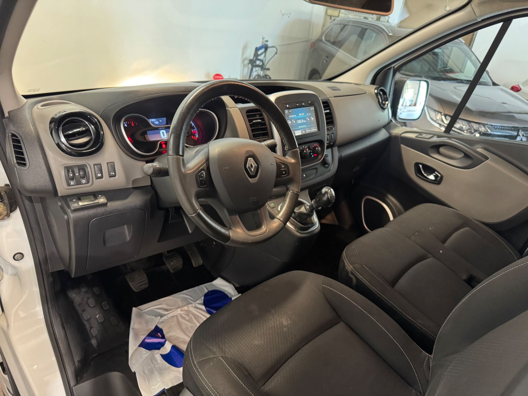 Renault Trafic Skåpbil 2.9t 1.6 dCi Manuell, 120hk, 2015